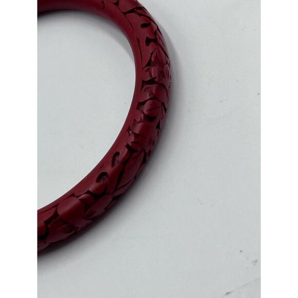 Vintage Chinese Carved Red
Cinnabar Floral Etched Bangle Bracelet - Picture 10 of 15